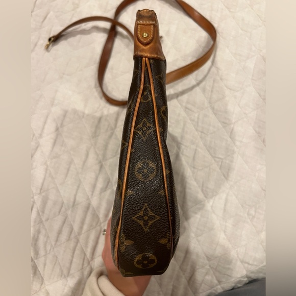 Louis Vuitton Odeon crossbody bag 100% authentic - Picture 5 of 11